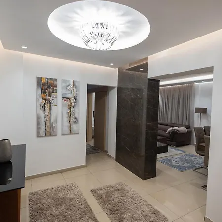Lap Of Luxury * Λεμεσός